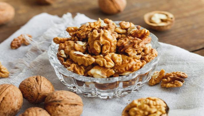 Benefits of Walnut in Marathi